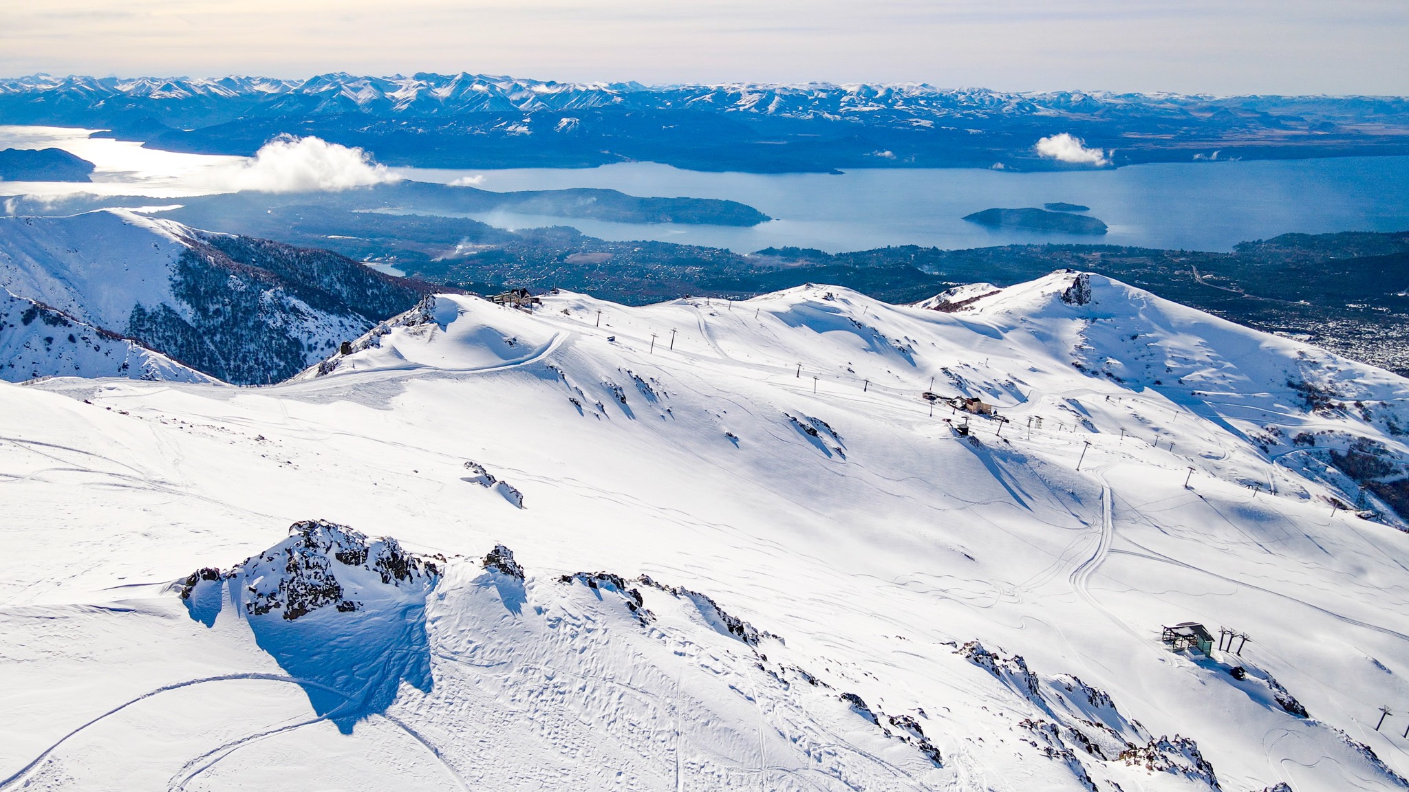 Vista al Nahuel Huapi desde el Cerro Catedral